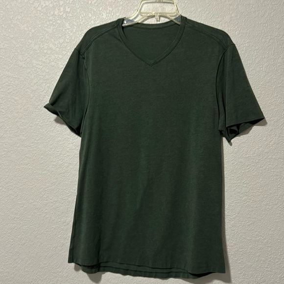 Lululemon Fundamental V-neck Size L - Picture 1 of 4
